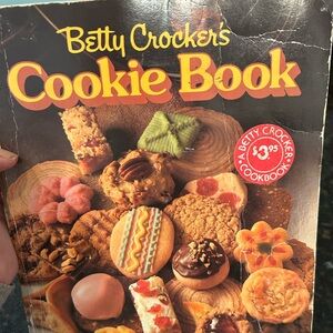 VINTAGE Betty Crocker's Cookie Book 1981 Fourth Printing Paperback FAIR